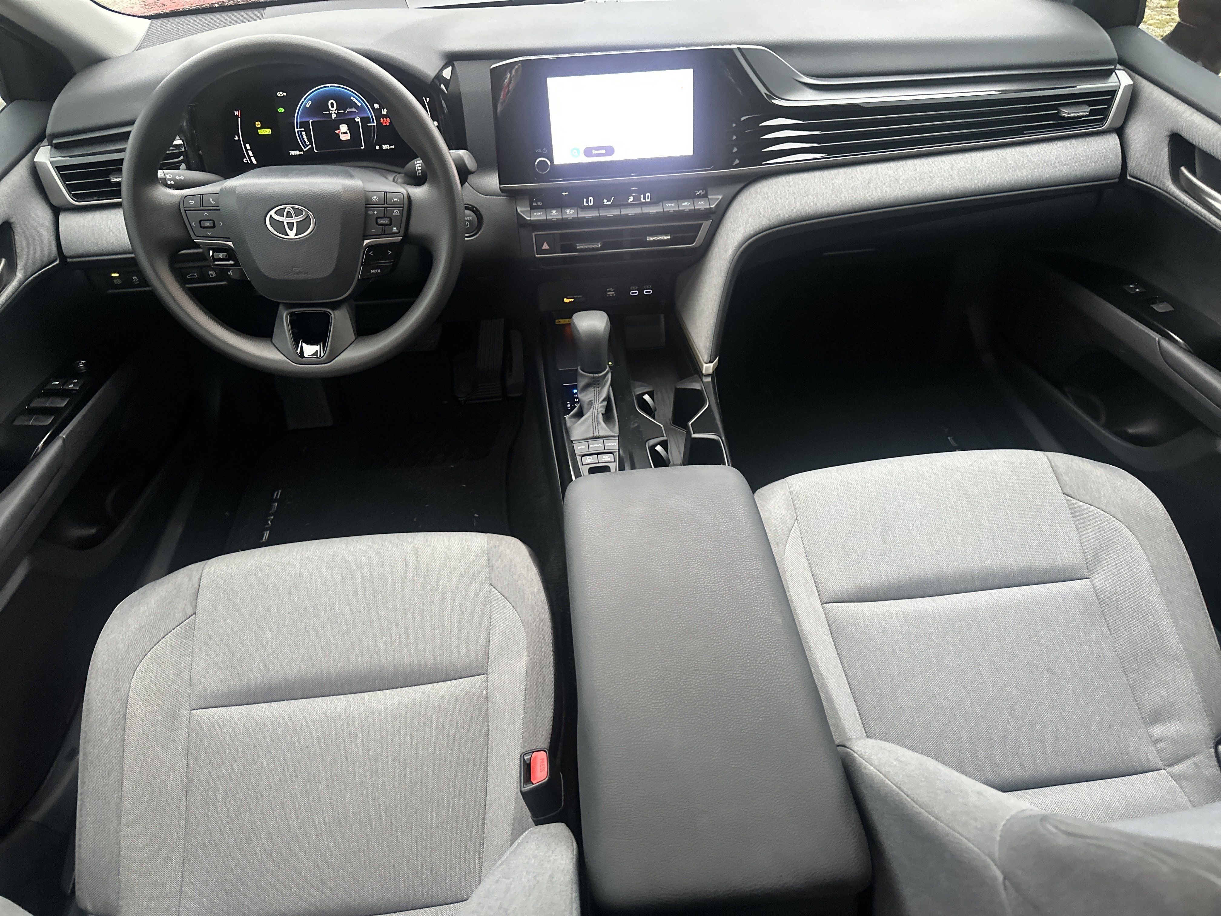 Used 2026 Toyota Camry LE FWD image 22