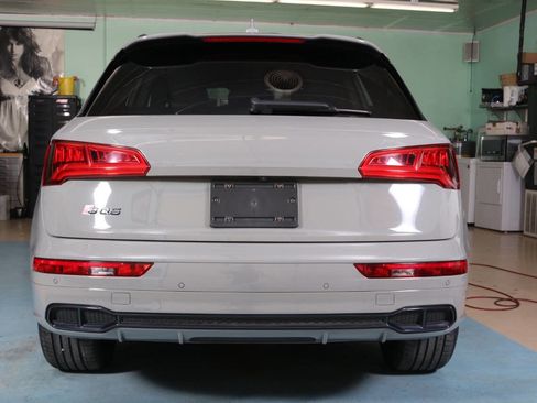 Used 2019 Audi SQ5 Premium Plus w/ Premium Plus Package image 28