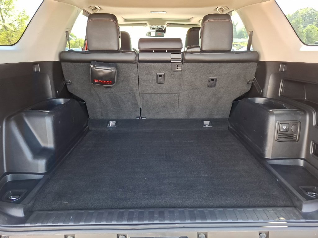 Used 2021 Toyota 4Runner Venture w/ Moonroof Package AWD/4WD image 29