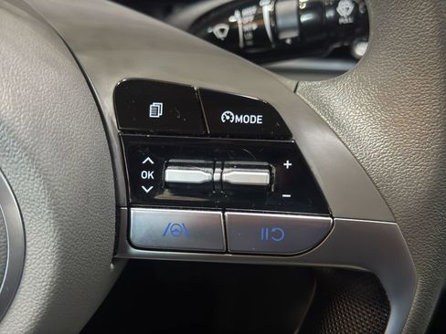 Used 2023 Hyundai Elantra SEL w/ Cargo Package image 21