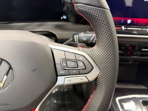 New 2026 Volkswagen GTI SE FWD image 36