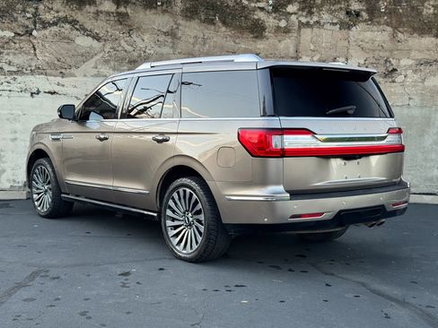 Used 2018 Lincoln Navigator Reserve w/ Technology Package image 6