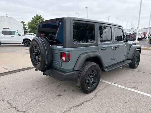 Used 2025 Jeep Wrangler Unlimited Sport AWD/4WD image 3