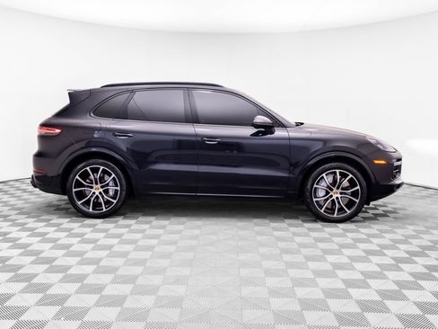 Certified 2019 Porsche Cayenne Turbo AWD/4WD image 8
