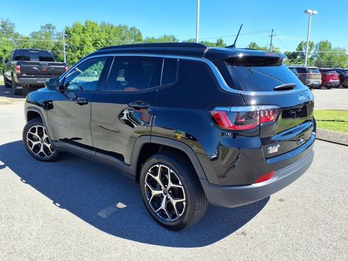 Used 2025 Jeep Compass Limited AWD/4WD image 16