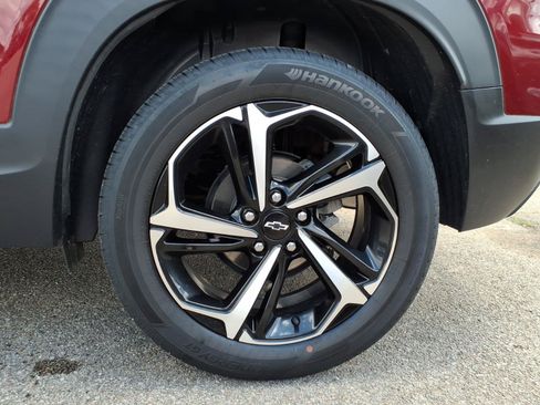Used 2023 Chevrolet TrailBlazer RS w/ Sun and Liftgate Package AWD/4WD image 7