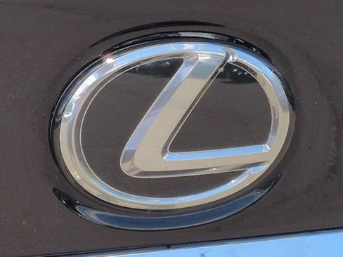 Used 2024 Lexus ES 350 w/ Premium Package FWD image 12