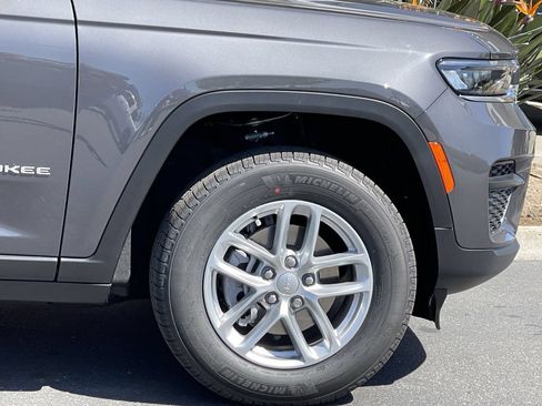New 2026 Jeep Grand Cherokee Laredo X AWD/4WD image 5