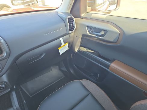 New 2025 Ford Bronco Sport Outer Banks w/ Sasquatch Outer Banks Package AWD/4WD image 11
