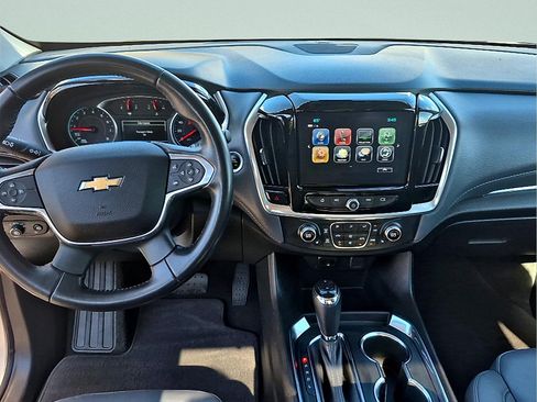 Used 2019 Chevrolet Traverse LT w/ LT Premium Package AWD/4WD image 13