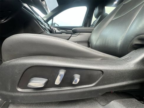 Used 2021 Cadillac XT6 Premium Luxury image 20