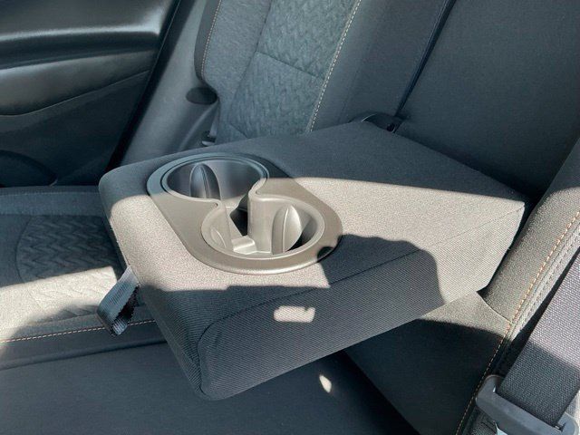 Used 2023 Chevrolet Equinox LT FWD image 32