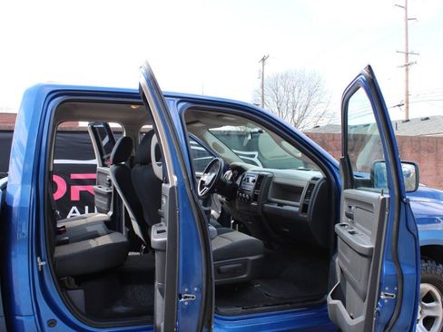 Used 2011 RAM 1500 ST w/ SXT Appearance Group AWD/4WD image 18
