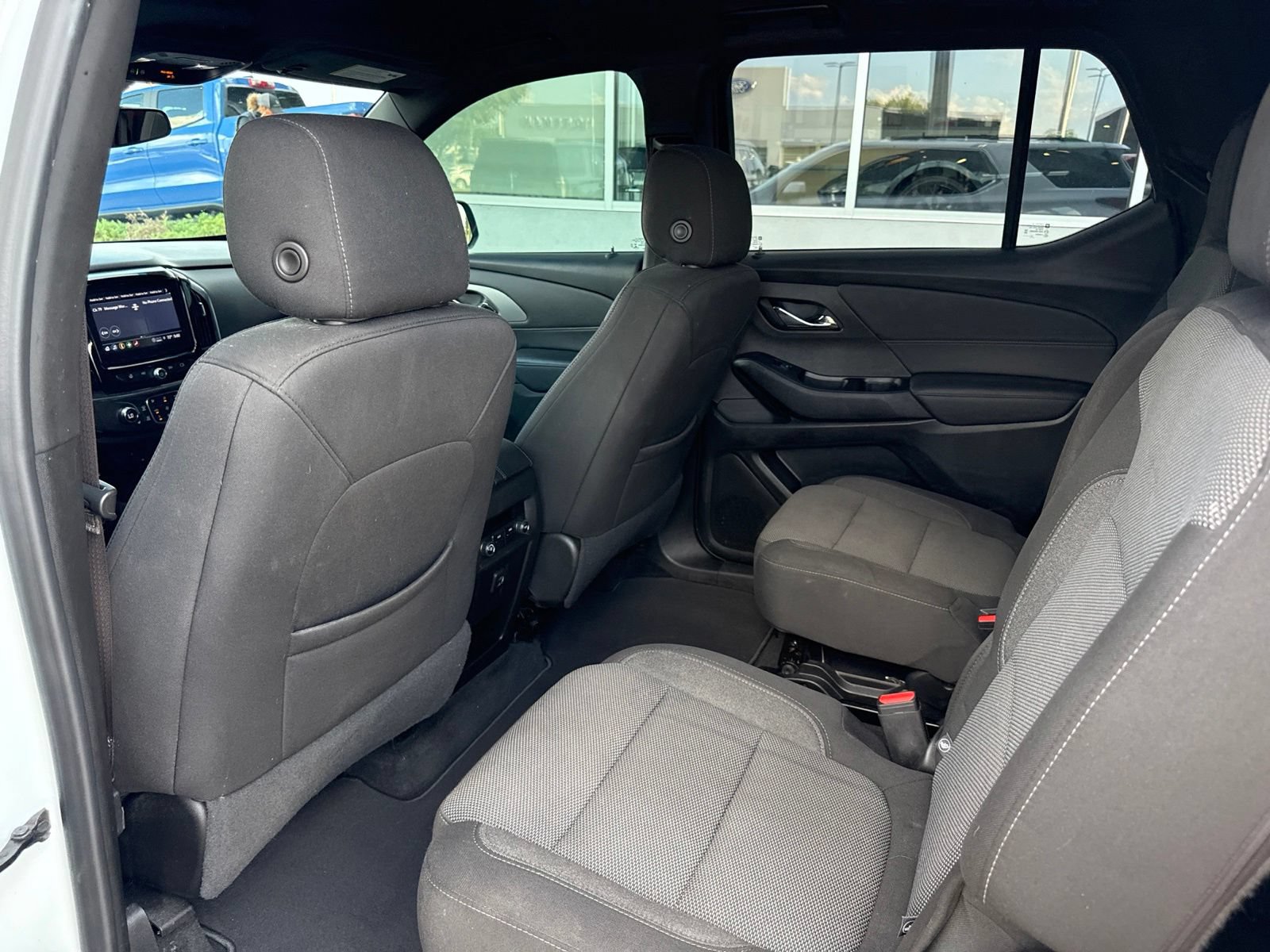 Used 2023 Chevrolet Traverse LT AWD/4WD image 16
