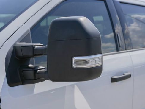 Used 2023 Ford F250 XLT w/ FX4 Off-Road Package AWD/4WD image 17