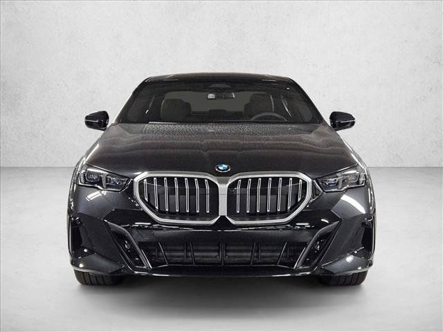 Used 2027 BMW 530i w/ M Sport Package RWD image 6