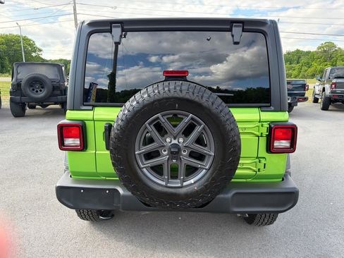 New 2026 Jeep Wrangler Unlimited Sport AWD/4WD image 9