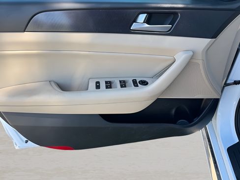 Used 2016 Hyundai Sonata Sport FWD image 16
