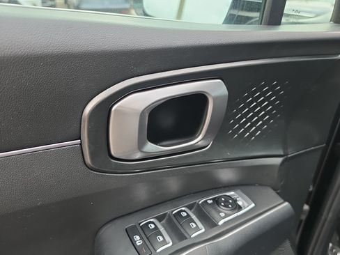 Certified 2023 Kia Sorento EX AWD/4WD image 19