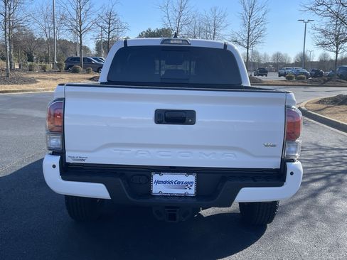 Used 2023 Toyota Tacoma TRD Off-Road w/ Advanced Technology Package image 8