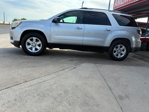 Used 2016 GMC Acadia SLE FWD image 18