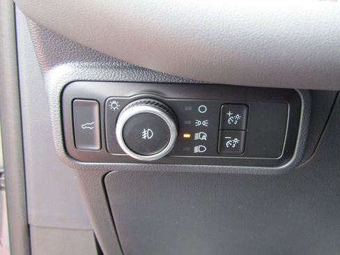 New 2025 Ford Explorer Active w/ Active Comfort Package image 13