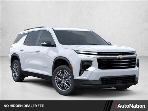 New 2026 Chevrolet Traverse LT FWD image 1