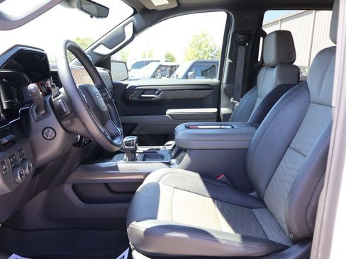 Used 2022 Chevrolet Silverado 1500 ZR2 w/ Technology Package AWD/4WD image 21