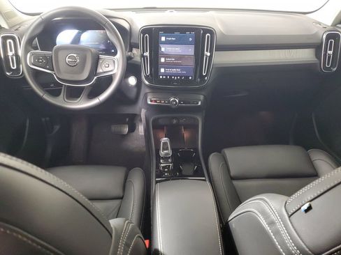 Certified 2025 Volvo XC40 B5 Plus image 16