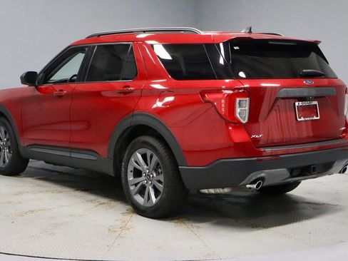 Certified 2021 Ford Explorer XLT w/ Equipment Group 202A AWD/4WD image 10