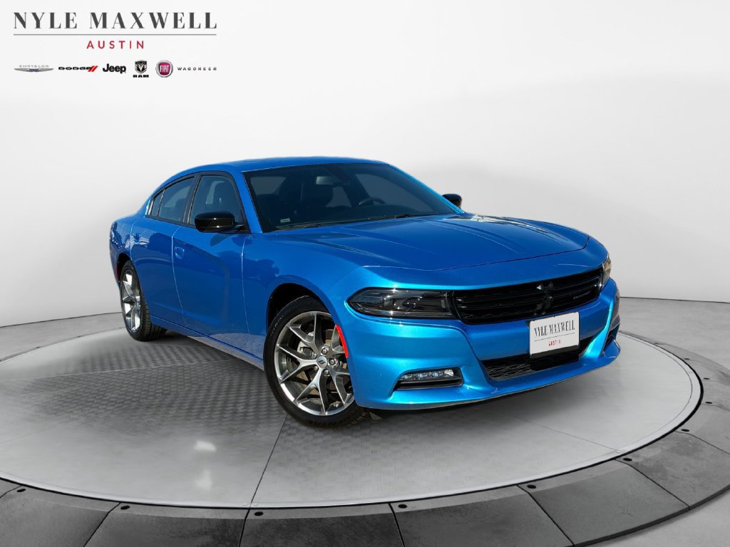 Used 2023 Dodge Charger SXT w/ Plus Group RWD image 2