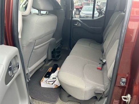 Used 2017 Nissan Frontier SV w/ SV Value Truck Package image 16