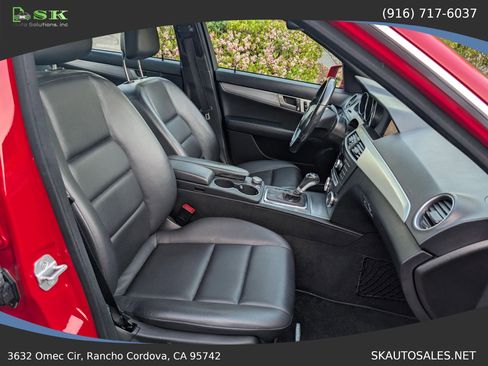 Used 2012 Mercedes-Benz C 300 4MATIC Sedan image 18