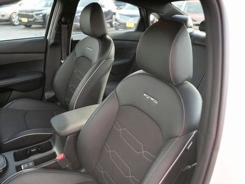 Used 2024 Kia Forte GT-Line image 10