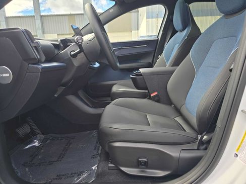 Certified 2025 Volvo EX30 Plus w/ Climate Package AWD/4WD image 20