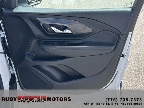 Used 2022 GMC Terrain SLE w/ Driver Convenience Package AWD/4WD image 25