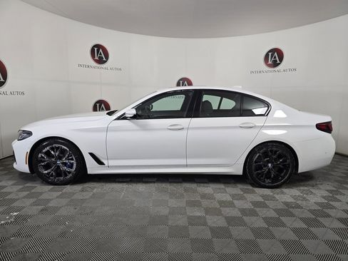 Used 2022 BMW 530i xDrive 530i xDrive w/ M Sport Package image 5