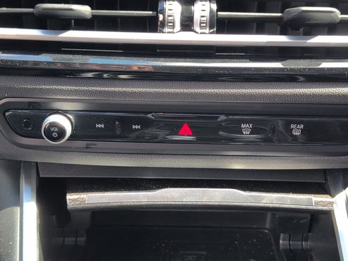 Used 2024 BMW 230i Coupe w/ Premium Package image 21