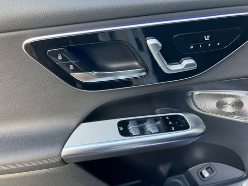 New 2026 Mercedes-Benz GLC 300 4MATIC image 11