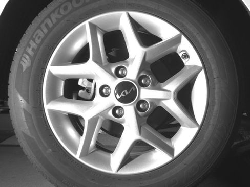 Used 2025 Kia Soul LX w/ LX Technology Package image 15