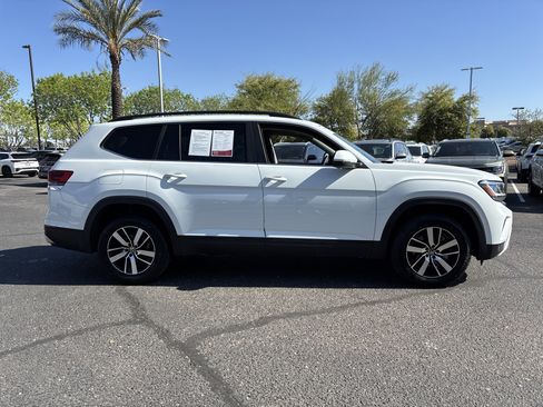 Used 2023 Volkswagen Atlas SE image 5