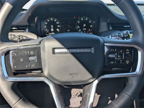 Used 2024 Land Rover Discovery Sport Dynamic SE image 21