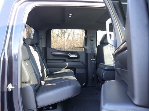 Certified 2024 GMC Sierra 1500 SLT image 45