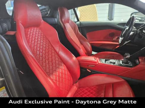 Used 2017 Audi R8 V10 w/ Carbon Exterior Package AWD/4WD image 16