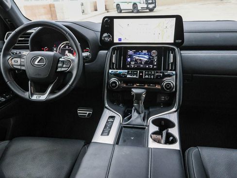 Used 2024 Lexus LX 600 F Sport image 23