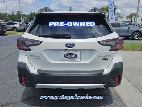 Used 2020 Subaru Outback Limited w/ Popular Package #2 AWD/4WD image 4