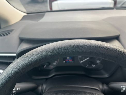 Used 2025 Toyota Corolla LE image 28