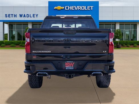 Used 2021 Chevrolet Silverado 1500 LT Trail Boss w/ Convenience Package II image 6
