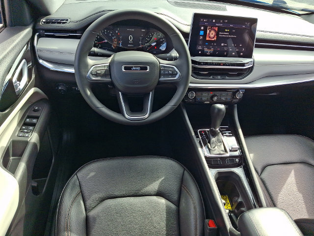 Used 2024 Jeep Compass Limited AWD/4WD image 11