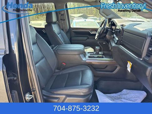 Used 2023 Chevrolet Silverado 1500 RST image 15